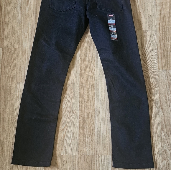 Levis - Picture 3 of 3
